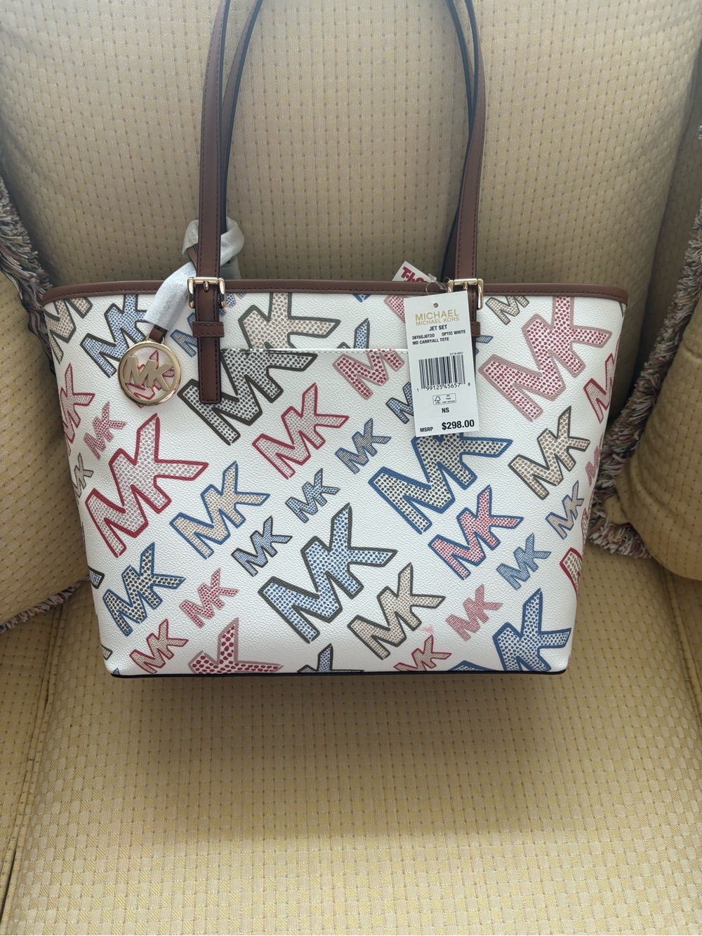 Michael Kors Jet Set MD Carryall Tote – Optic White Signature Print – NWT